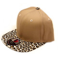 Customized Design Blank Acrylic Snapback Hat with Leopard Leather Brim